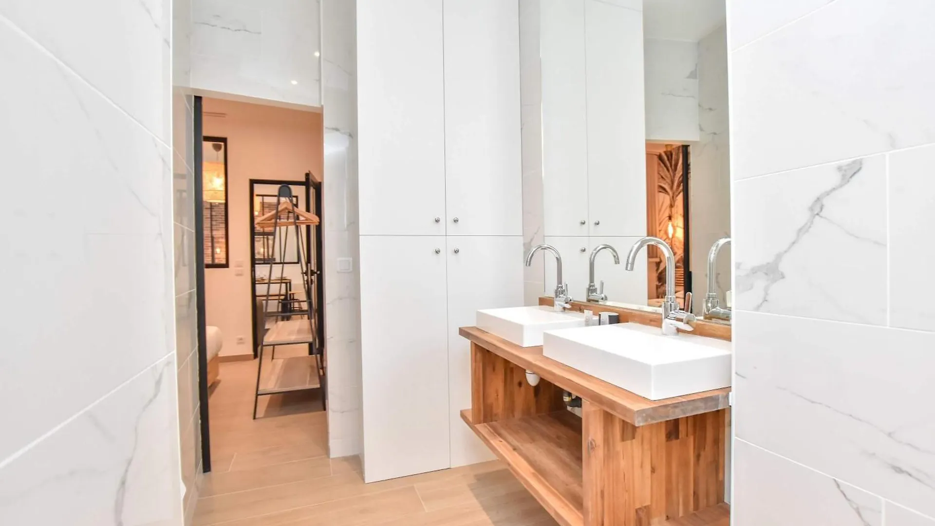 Apartment Charmant Appartement Paris France